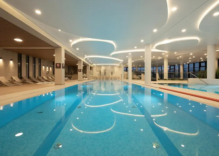 Family Apartment With Gym And Swimming Pool By Renters Prestige